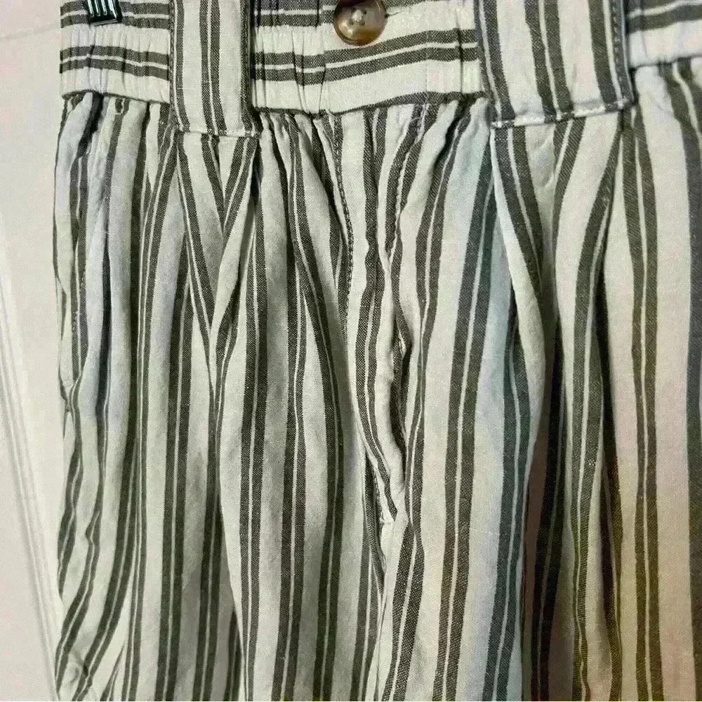 Madewell Women’s Linen Striped Shorts